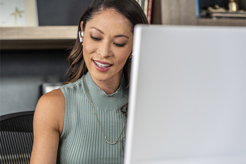 HP Poly Poly Voyager Free 60 UC White Basic Charge Case