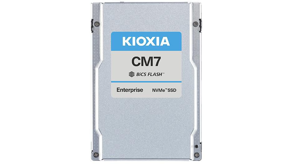 CM7-R 2.5" 30.7 TB PCI 